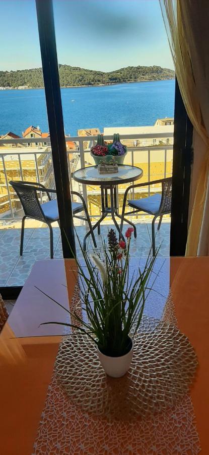 Apartment Pecarevic - A Holiday With A Stunning View Vis Eksteriør billede