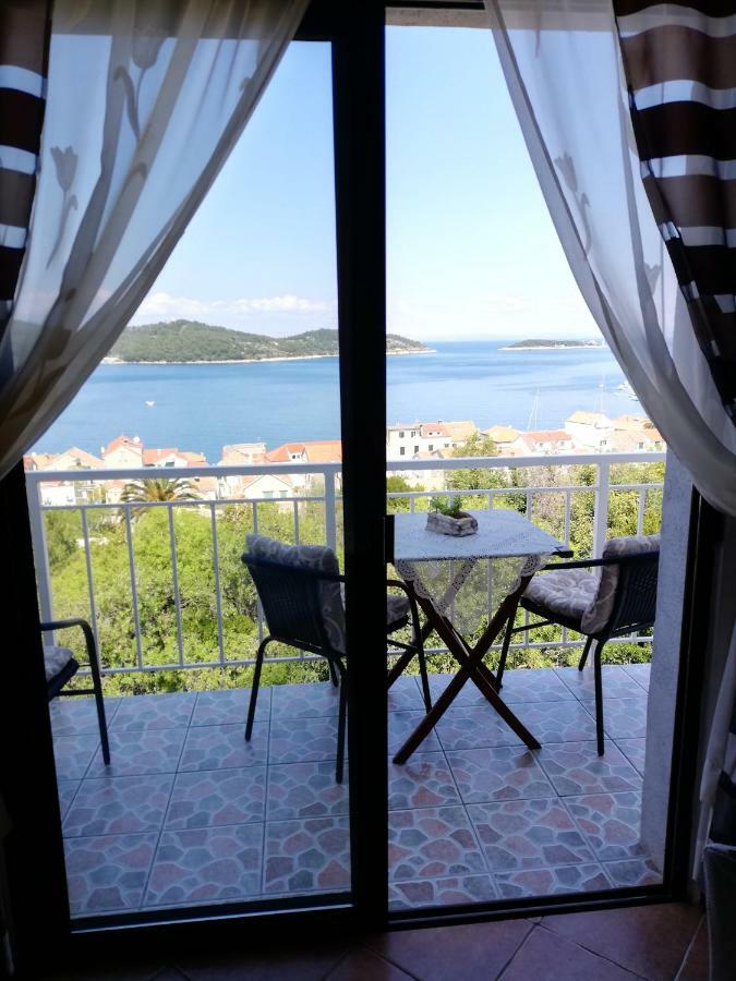 Apartment Pecarevic - A Holiday With A Stunning View Vis Eksteriør billede